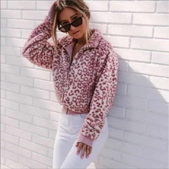 l*space Jackets & Blazers - L* Space NWT Kat Power pink cheetah print Sherpa cropped jacket